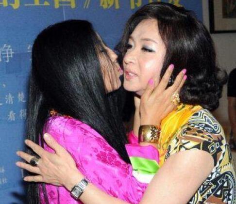 李小璐母亲最新爆料,揭秘女儿婚姻背后的真相  第2张